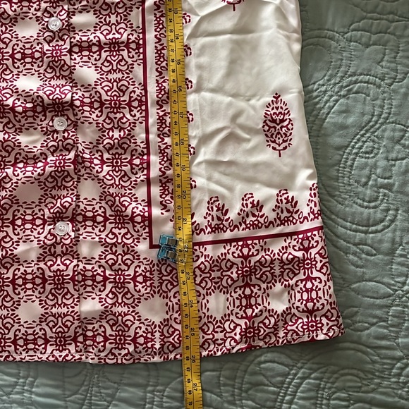 Red and white Calcutta style print blouse - Picture 10 of 11